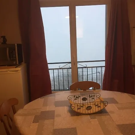 F3 Au 2eme Etage, Wifi, Animaux Acceptes, 4 Couchages Appartement *